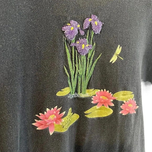 Top Stitch Morning Sun Embroidered T Shirt Plus 3X Dragonfly Lilypad Frog Flower - Picture 8 of 8
